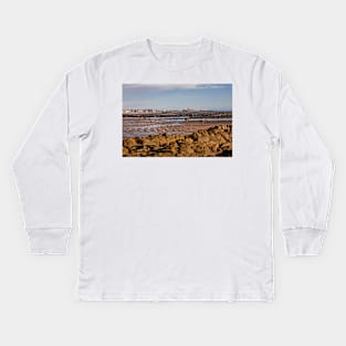 Newbiggin Bay at Low Tide Kids Long Sleeve T-Shirt